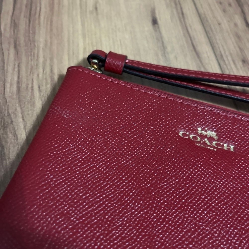 Set of two Coach corner zip wristlet wallets - Picture 4 of 5